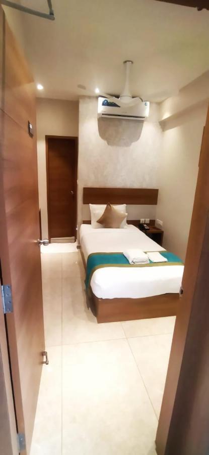 Time Square Boutique Hotel & Spa Alappuzha Exterior foto
